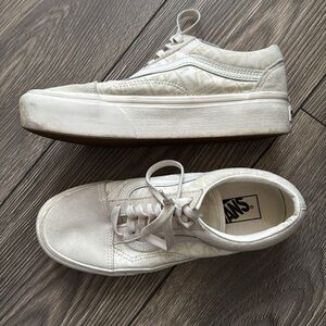 Vans Old Skool PLATFORM Tonal logo sneakers size 8